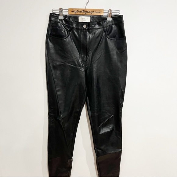 Aritzia Wilfred The Melina™ Slim Pant Vegan Leather - Picture 12 of 12